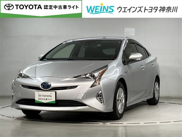 トヨタ プリウス 