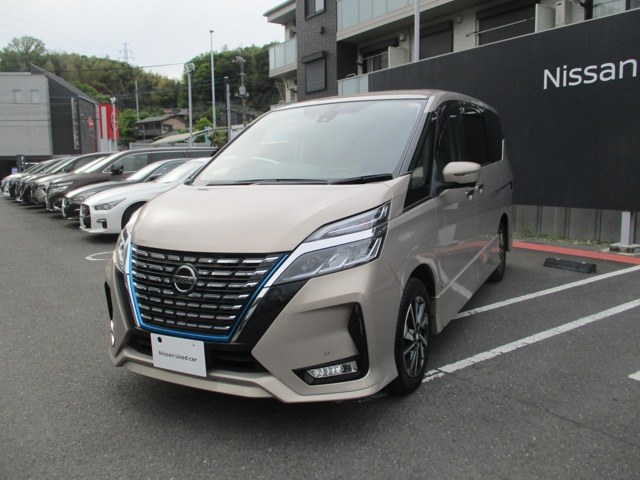 セレナ 1.2 e-POWER ハイウェイスターV 