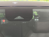 【インテリジェントエマージェンシーブレーキ】フロントカメラで前方の車両や歩行者を検知。衝突しそうな時は衝突被害軽減ブレーキが作動、衝突回避をサポート。より安全にドライブをお楽しみいただけます。