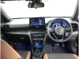 オシャレなインテリアで運転する気分も盛り上がりますよね^^