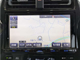 純正ナビを装備。タッチパネル式で使いやすく、お出かけもラクラクです。
