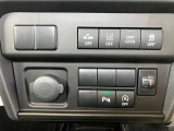 乗用車と同等の安全装備を備えています。そして農繁仕様と言えばこのデフロックですね。