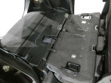 ゴルフバックなどの荷物もラクラク積み込めます。