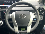 インテリアに合わせたデザインのステアリングは、運転される方のことも考え、運転しやすい形状、大きさです。是非一度、実際に触ってお確かめください。