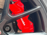 【ブレンボ製キャリパー】ハイパワー車両には強力なブレーキが必須!世界のスーパーカーにも採用されるイタリアの高級メーカー「ブレンボ」を装着!色鮮やかなキャリパーがスポーティな印象を引き立てます♪