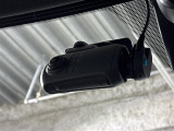 【ドライブレコーダー】映像・音声などの運転中の記録を残します。事故などを起こした起こされた時の証拠になりえますので、もしも時でも安心ですね。