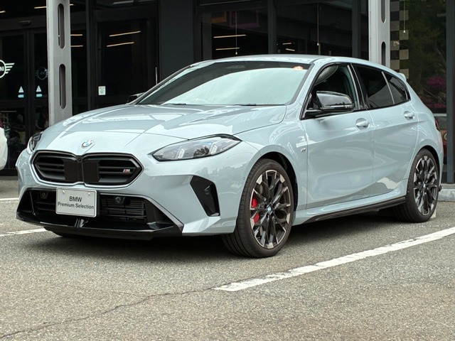 1シリーズ M135 xドライブ 4WD