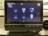 ナビゲーションはフルセグTV、インターナビ対応のGathers純正メモリーナビを搭載しています。Bluetoothオーディオ機能がありますので、スマートフォンなどの音楽も再生できます。