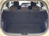 【トランク】積み込みやすくて、たっぷり積める荷室です。シートアレンジできるものは、乗車人数と荷物の量や大きさによってシートを動かすことができるので、より快適なドライブが可能です!