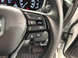 クルーズコントロールを装備しています。高速道路などで一定の速度で走ってくれるので運転が楽ですよ!速度を設定できますので、スピードの出しすぎにも注意できます。