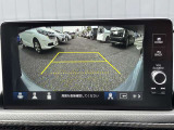バックモニター付きで見えにくい後方も映像で確認できるので駐車が苦手な方でもスムーズに車庫入れができます。