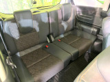 3列目シートはもちろん状態良好☆大人でもゆったりと座って頂けますので、大人数でのお出かけもラクラクです♪ご家族で、気の知れた仲間で、ドライブに行くのが楽しみですね♪