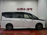 セレナ  2.0 AUTECH 4WD