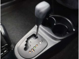 スタイリッシュなブラック系を基調とした内装色。