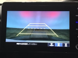 【バックカメラ】運転が苦手な方も車庫入れラクラクです!ギアをリバースに入れれば自動的に切り換わりますので、面倒な操作は不要です♪狭い駐車場もお車を傷つけず安心ですね!
