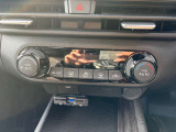 ★オ-トエアコン★温度設定だけで車がいつも快適に自動調整します♪風量や吹き出し口も自動で行われます。もちろんお好みの設定にも調整可能です♪