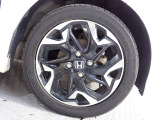 アルミホイールはホンダ純正なので安心!しかも車のデザインにもマッチしています。