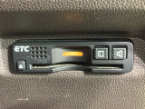 いまや快適なカーライフに欠かせないETCが付いています。