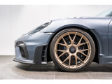 20インチ 718 Cayman GT4 RS 鍛造マグネシウムホイール搭載です。