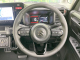 ステアリングも使用感が少なく、きれいな状態となっております♪