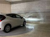 LEDヘッドランプです。十分な明るさを保ちつつも消費電力が少なく、バルブ寿命も長いのが特徴です。瞬時にMAXの光量を発揮するのもLEDならではです。