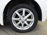 純正14インチアルミ!タイヤサイズは155/65R14です