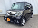 車名の由来:N-BOXの「N」は「New」「Nippon」「Norimono(乗り物)」「Next」のそれぞれの頭文字も含め「これからの新しい日本の乗り物を創造する」という意味合いを込めている。