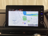ワイド画面のナビゲーションはフルセグTV、インターナビ対応のGathers純正メモリーナビを搭載しています。Bluetoothオーディオ機能がありますので、スマートフォンなどの音楽も再生できます。