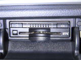 ナビ連動のETCを装備しております。