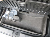 トランクアンダーBOXも付いて収納に便利です