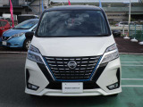 広い展示場には高品質で程度の良いお車を多数展示しておりますよ。他にもおすすめが色々ございます。