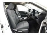 見通しのよいすっきりとした視界で、誰でも運転しやすいです。運転のしやすさは疲れにくさにも繋がりますよ♪