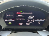 ドイツ車には特徴があり、メーターのメモリに一部色がついています。これはドイツでは推奨速度という考えがあるためです。安全で快適に走る際に適している速度を指しています。