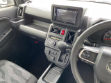 店舗にて現車の確認もいただけますので、お電話で在庫のご確認の上是非ご来店くださいませ。