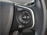 ◆アダプティブクルーズコントロール◆予め設定した車速内でクルマが自動的に加減速。前走車との適切な車間距離を維持しながら追従走行します。【LKAS】車線維持支援システムでステアリング操作を支援。