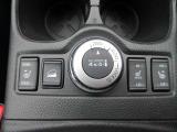 寒い日も安心、シートヒータースイッチ&簡単切替2WD&hArr;4WDモード切替スイッチ
