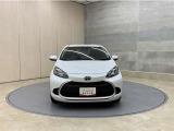 お車購入のポイントとなるフロントマスクです!シャープな目つきが印象的なデザインのヘッドランプです。