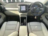 XC40 ウルトラ B4 AWD 4WD 