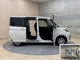 ウェルカム機能付き電動スライドドア。降車時に設定しておけば近づくだけでドアが自動でオープン!とても便利な機能です☆☆
