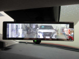 スマートルームミラー付きで後部座席に乗車してても後方がしっかり見れます