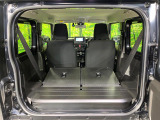 普段のお買い物や通勤、送迎等に十分な荷室スペースを確保しております。セカンドシートを倒すと、大きな荷物の積載も可能です♪