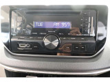 CDプレーヤーAM/FMチューナー付、他にはポータブルオーディオプレーヤーなどの外部機器をAUX入力端子に繋いで使用大好きな曲を楽しむことができます。ロングドライブに欠かせませんね!