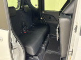 後部座席もキレイな状態です♪