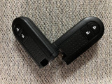 スマートキー機能を有しています!ドアロックの開閉やエンジン始動時にキーをポケットやカバンなどに携帯していればキーを挿さなくてもそのまま手ぶらで可能です!!