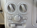 【 オートエアコン 】車内温度を感知して自動で温度調整をしてくれるのでいつでも快適な車内空間を創り上げます!//