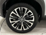 タイヤサイズは215/50R18!納車前の点検時にタイヤ交換させていただきます!純正アルミホイール!
