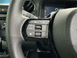 ステアリングスイッチ装備!運転しながら手元でオーディオの操作などができます。