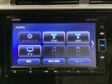 ナビゲーションはフルセグTV、インターナビ対応のGathers純正メモリーナビを搭載しています。Bluetoothオーディオ機能がありますので、スマートフォンなどの音楽も再生できます。