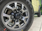 【純正15インチアルミホイール】外観にマッチした純正アルミホイールを装着しております。各種社外アルミホイールや、スタッドレスタイヤも取扱いしております。是非ご相談ください♪
