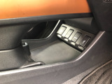 【充電用USBポート】スマホなどの充電に便利なUSBポートがついています!